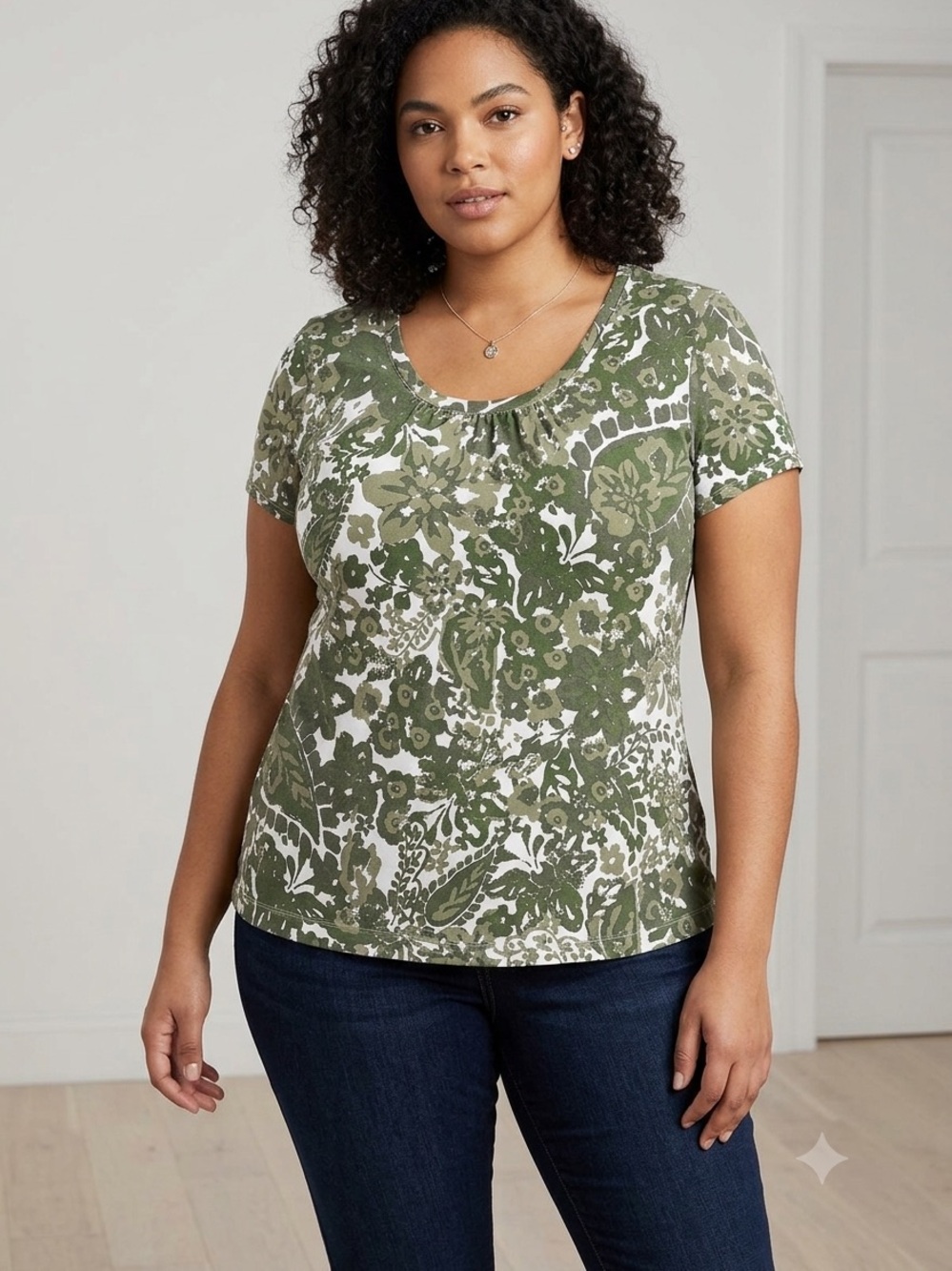 croft & barrow Olive Green and White Floral Scoop Neck Short Sleeve Tee